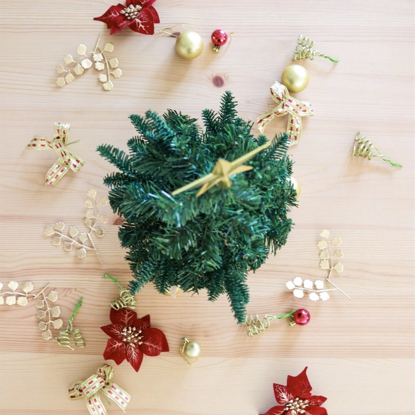Christmas Table Tree & Decorating Kit - 50 Cm - Image 4